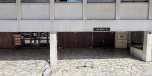 a building with a sign that says le art loi at T2 Aix-Les-Bains atmosphere chalet in Aix-les-Bains