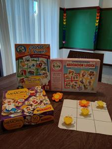 three boxes of cereal are sitting on a table at Oro y Miel en pleno centro de Chascomús in Chascomús