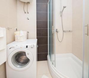 Koupelna v ubytování Apartment Vuko + 14 fotografií