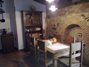 Kép Casa Rural La Chimenea szállásáról Navas del Madroñóban a galériában