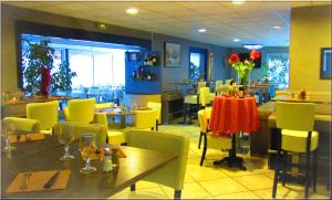 Restaurace v ubytování Aix Hotel
