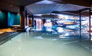 Πισίνα στο ή κοντά στο TanumStrand SPA & Resort