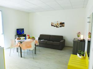 TV a/nebo společenská místnost v ubytování Residenze Parmensi