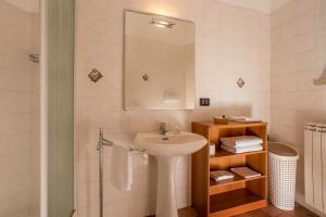 Bilik mandi di Residence Verdeborgo