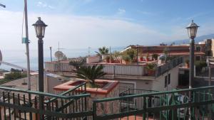 A general sea view or a sea view taken from Az apartmant