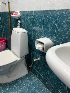 Kupatilo u objektu Muscat Turkish Hostel +48 fotografija