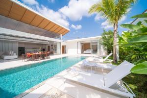 an image of a swimming pool in a villa at Asherah Villa By Asherah Team in Ban Phru Champa