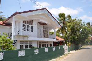 Foto Negombos asuva majutusasutuse Roel Rest galeriist