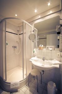 A bathroom at The Royal Inn Wilder Mann Annaberg