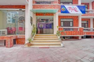 Gallery image of The Byke Boutique Sun Hotel - Pan India Pure Veg Hotel Chain in Haridwār