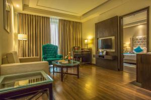 Posezení v ubytování Sarovar Portico- Jalandhar