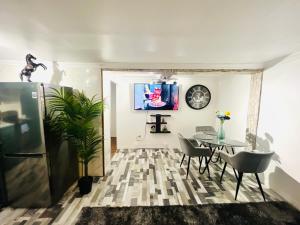a dining room with a table and chairs at Linda inn - Entire Unit- Sleep 3- Sherbrooke in Sherbrooke