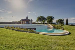 The swimming pool at or close to Villa Agazzi by PosarelliVillas