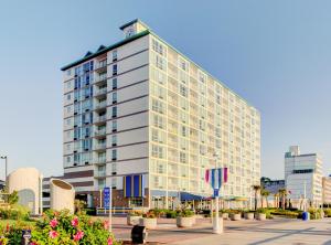 Gallery image of Boardwalk Resort and Villas in Virginia Beach