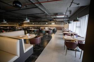 Gallery image of Hotel SVM GRAND BOWENPALLY in Secunderabad