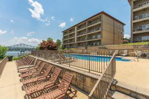 Gallery image of Duncan Bridge Condominium 112 - Boat Slip! First Floor! in Jasper