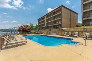 Gallery image of Duncan Bridge Condominium 112 - Boat Slip! First Floor! in Jasper