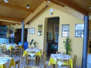 Restaurace v ubytování Albergo Primavera