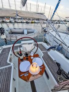 a view of the cockpit of a boat at Voilier in Propriano