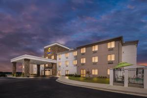 a rendering of the front of a hotel at Comfort Suites Cullman I-65 Exit 310 in Cullman