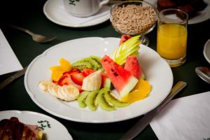 Comida no hotel ou em algum lugar perto