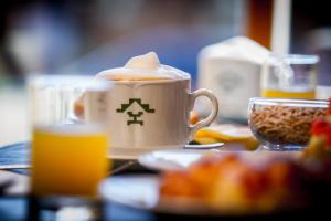 Opções de café da manhã disponíveis para hóspedes em Hotel Kosten Aike