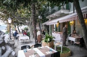 Restaurace v ubytování Hotel Firenze Lugano