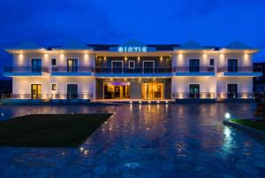 Bazén v ubytování Giotis Boutique Hotel nebo v jeho okolí