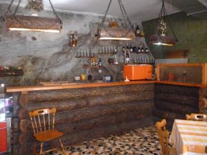 Lounge nebo bar v ubytování Hotel Fior di Roccia
