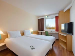 Et tv og/eller underholdning på ibis Hotel München Garching
