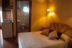 Gallery image of Aparthotel Las Palomas in La Puebla de los Infantes