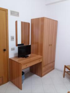 TV a/nebo společenská místnost v ubytování Hotel Europa
