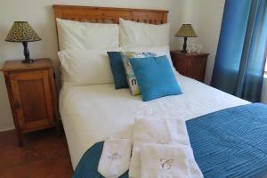 A room at Chamomile Cottage 2