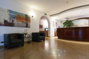 TV a/nebo společenská místnost v ubytování Hotel Prata Verde