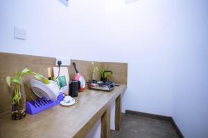 a counter top with a counter top at Seyoo Villa in Ahangama