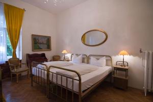 Postel nebo postele na pokoji v ubytování Hotel Mariandl