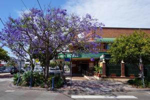 Gallery image of Manly Hotel in Brisbane