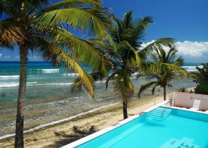 Poolen vid eller i närheten av Bravo Beach Hotel