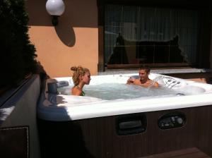 Majutusasutuse Hotel Binelli külastajad
