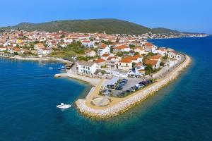an aerial view of a small island in the water at Apartment Abba in Kali