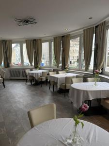 Restaurant o un lloc per menjar a Sun Hotel