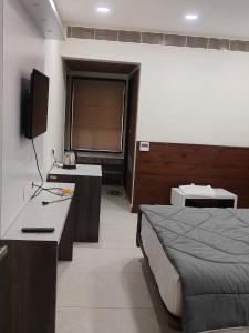 Gallery image of JSR Grand hotel and banquets in Nalgonda