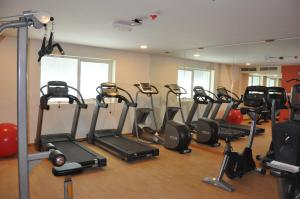Fitness centrum a/nebo fitness zařízení v ubytování Fortune Park Hotel