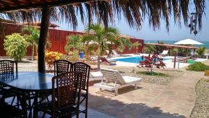 Piscina en o cerca de Guille Bungalows
