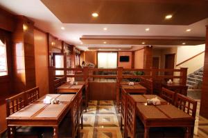 My Hotel Pvt Ltd tesisinde bir oturma alanı