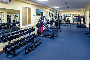 Fitnesscentret og/eller fitnessfaciliteterne på New Tengiz Camp