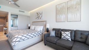 Gallery image of One 1402B Hotel Room: New Beachfront Resort, Style & Comfort in Puerto Peñasco