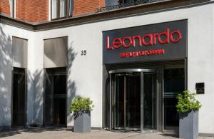 a building with a sign that reads leandero at Leonardo Hotel Berlin KU'DAMM in Berlin