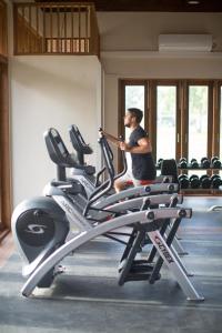 Fitness centrum a/nebo fitness zařízení v ubytování Anantaya Resort and Spa Passikudah