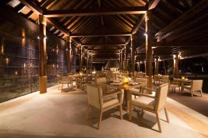 Restaurace v ubytování Anantaya Resort and Spa Passikudah